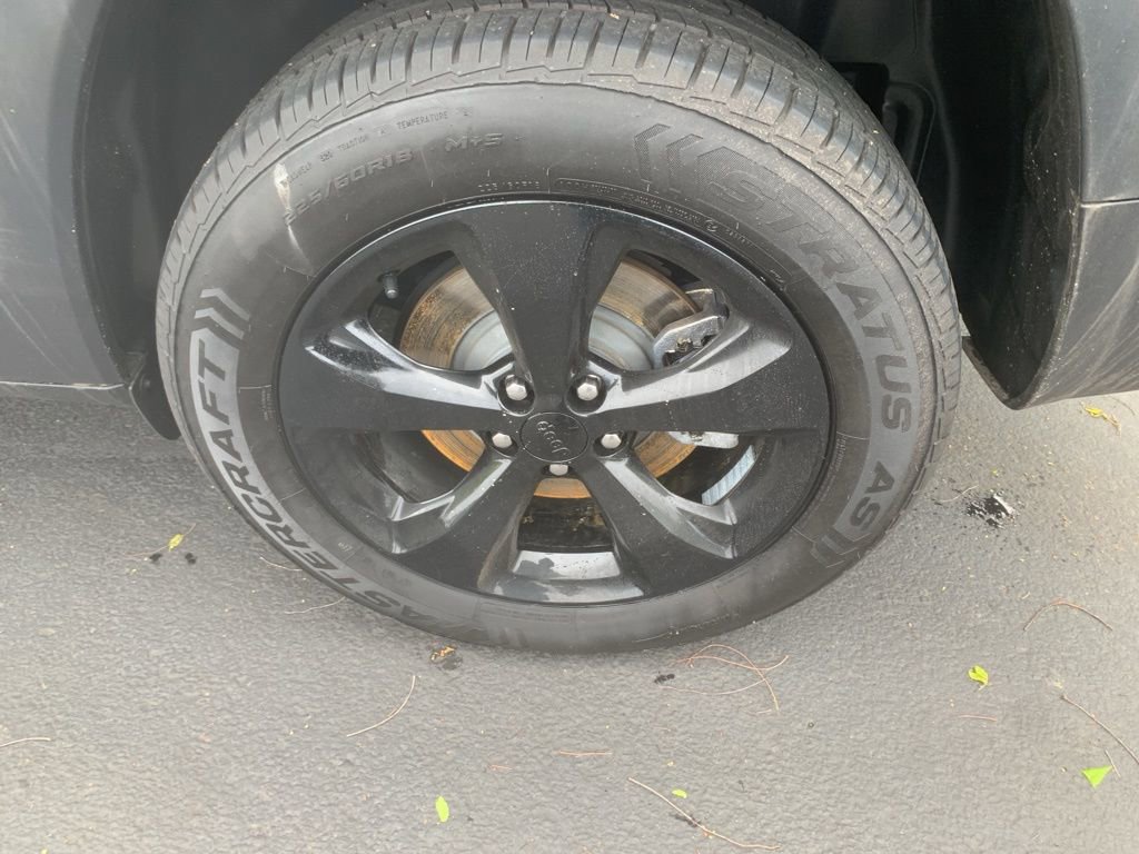 Used 2019 Jeep Cherokee Latitude Plus image 7