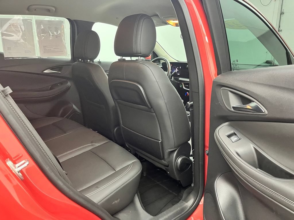 Used 2024 Buick Encore GX Sport Touring w/ Comfort Package FWD image 35