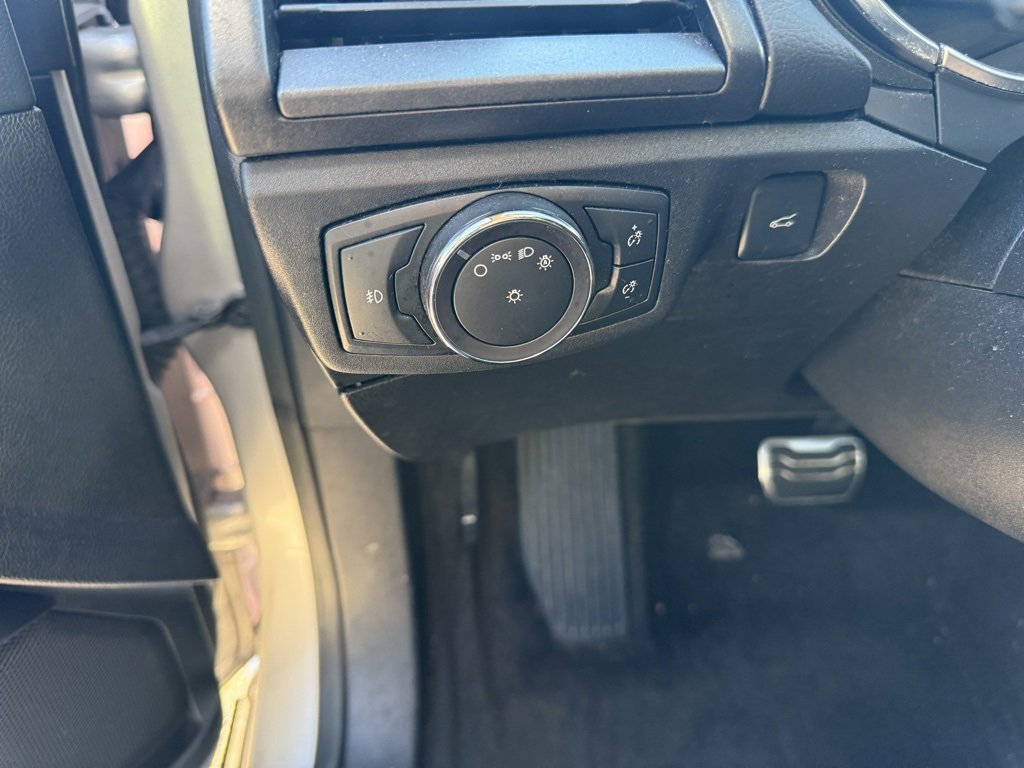 Used 2017 Ford Fusion Titanium image 6