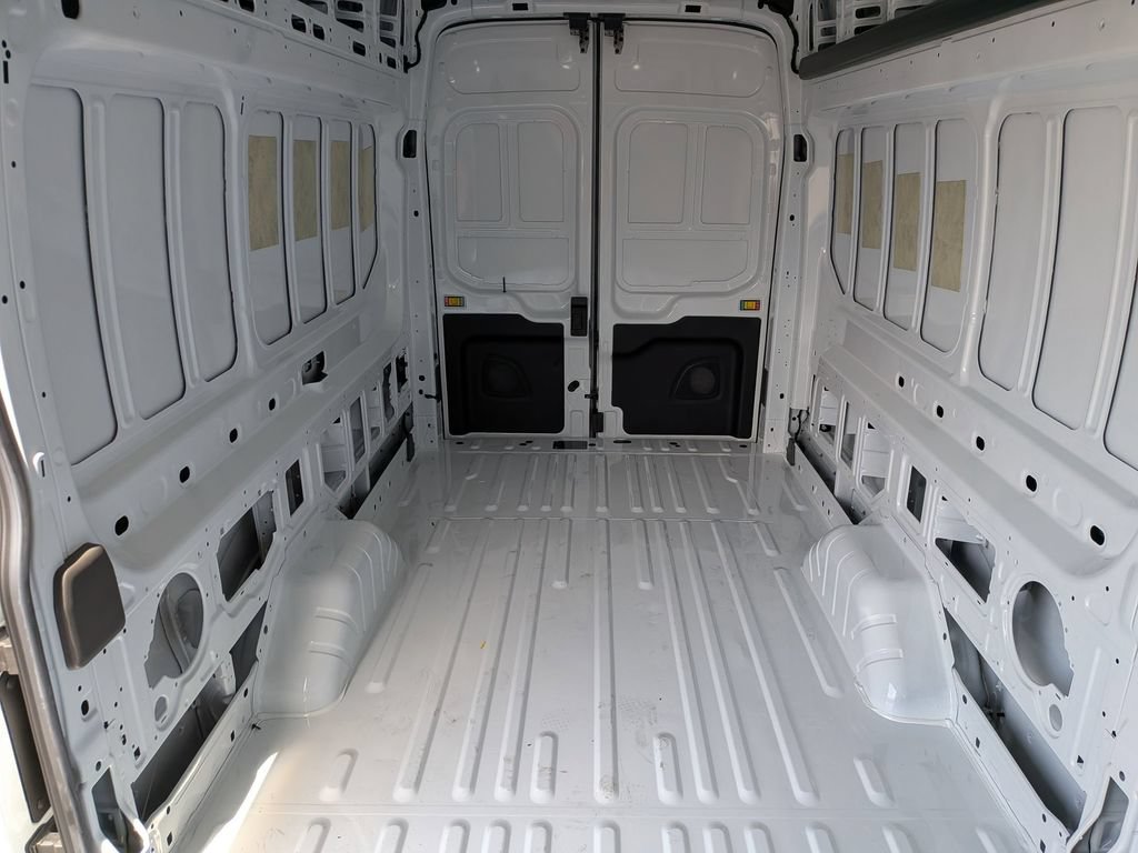 New 2026 Ford Transit 250 148 High Roof Extended RWD image 18