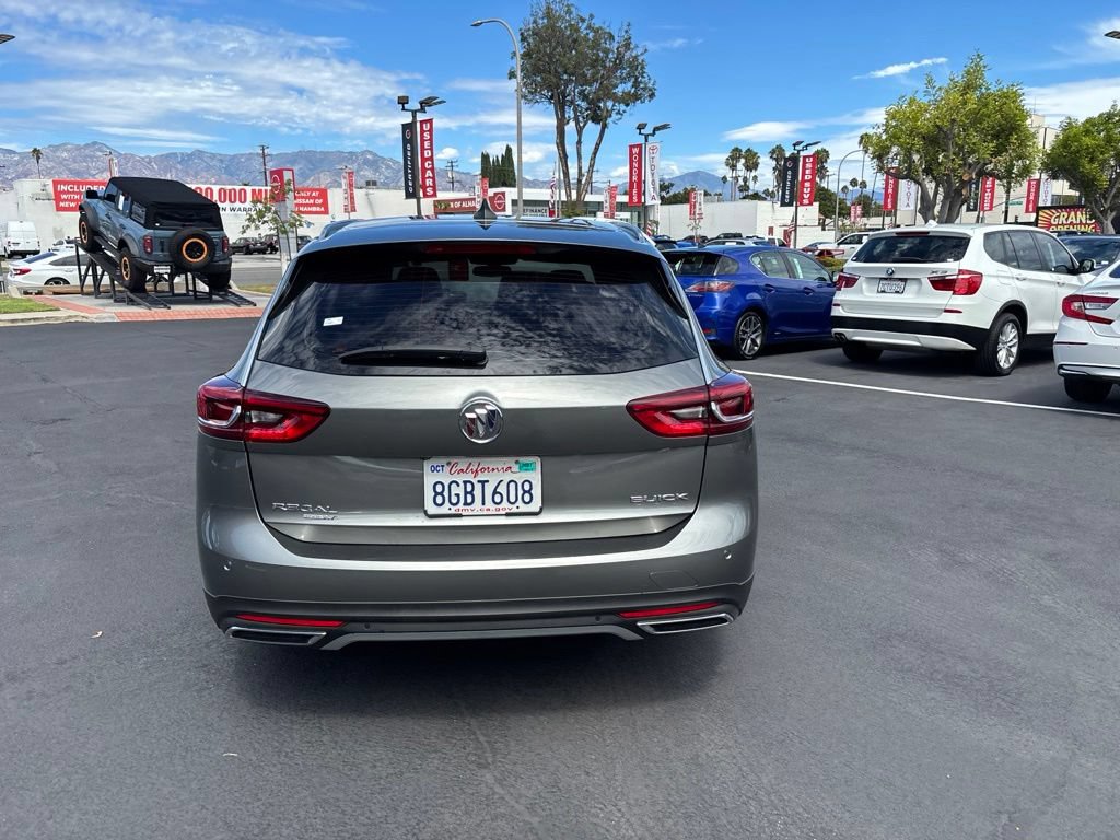 Used 2018 Buick Regal Essence w/ Driver Confidence Package #1 AWD/4WD image 5