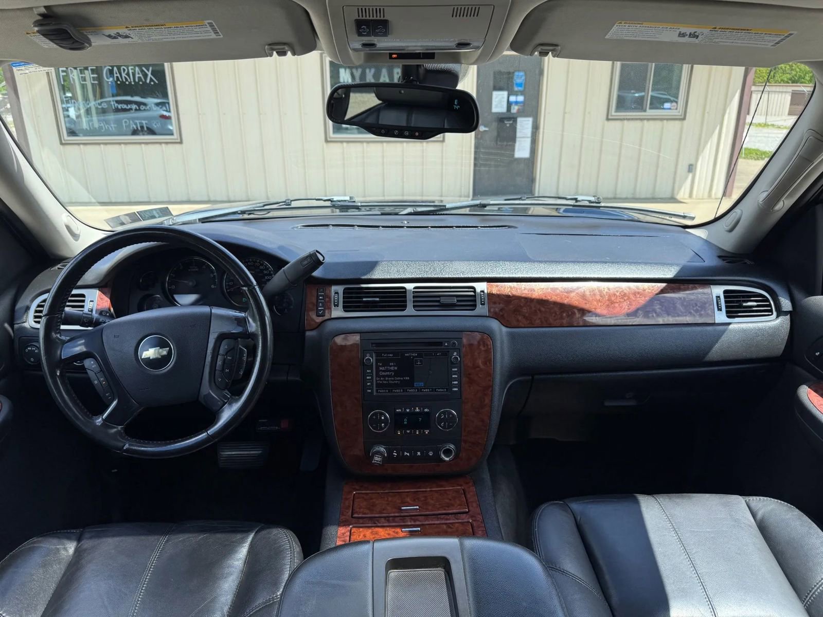 Used 2007 Chevrolet Avalanche LTZ w/ LTZ Preferred Equipment Group AWD/4WD image 2