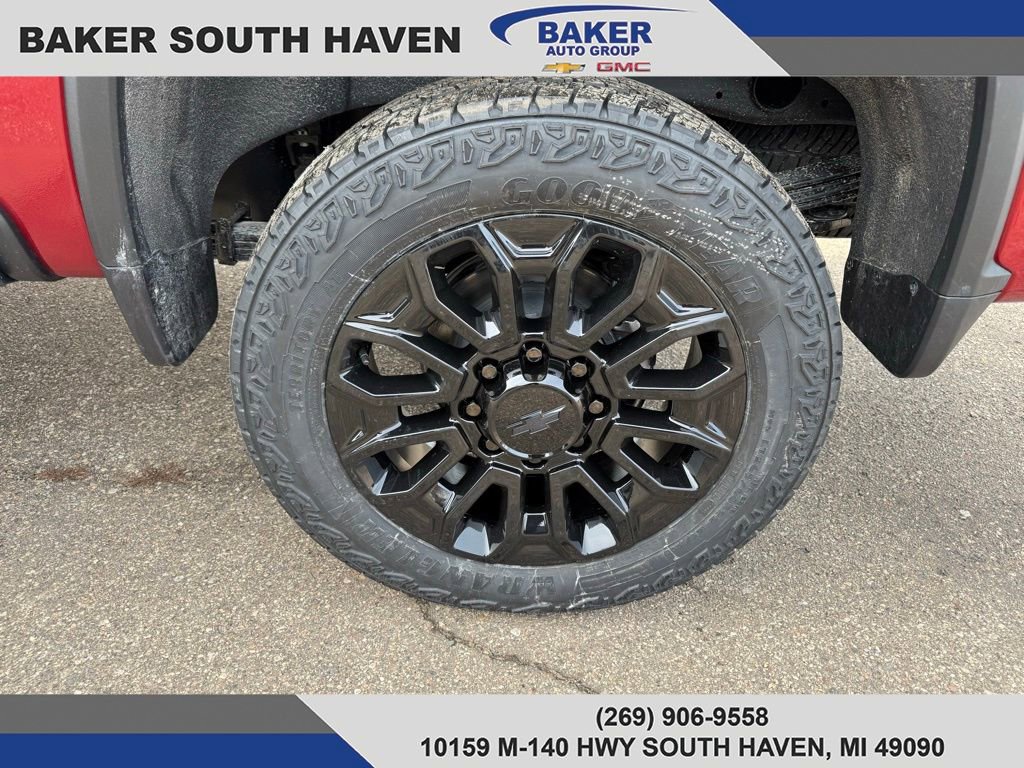 New 2026 Chevrolet Silverado 2500 High Country w/ LPO, Dark Essentials Package image 4