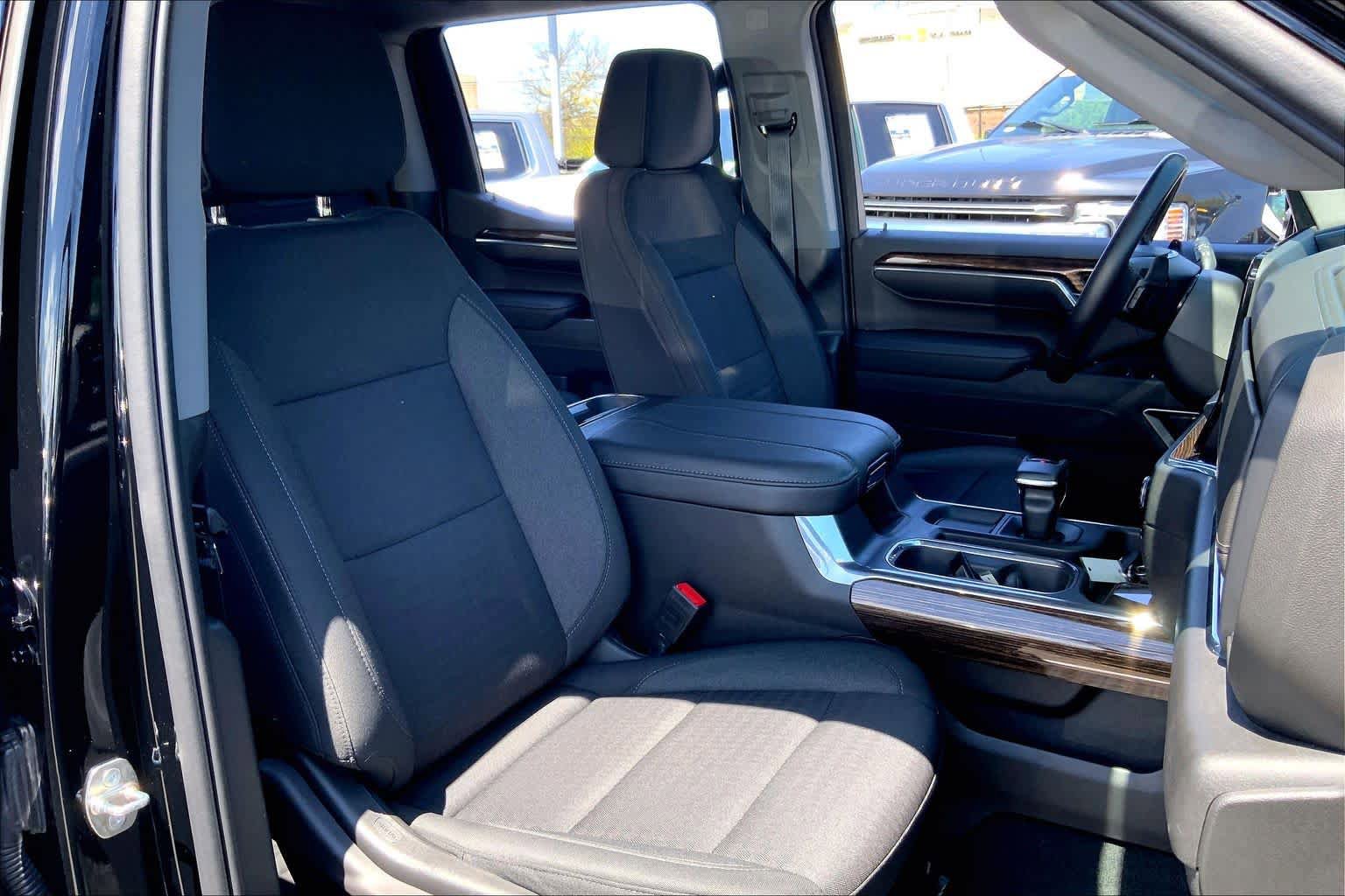 Used 2023 GMC Sierra 1500 Elevation AWD/4WD image 8