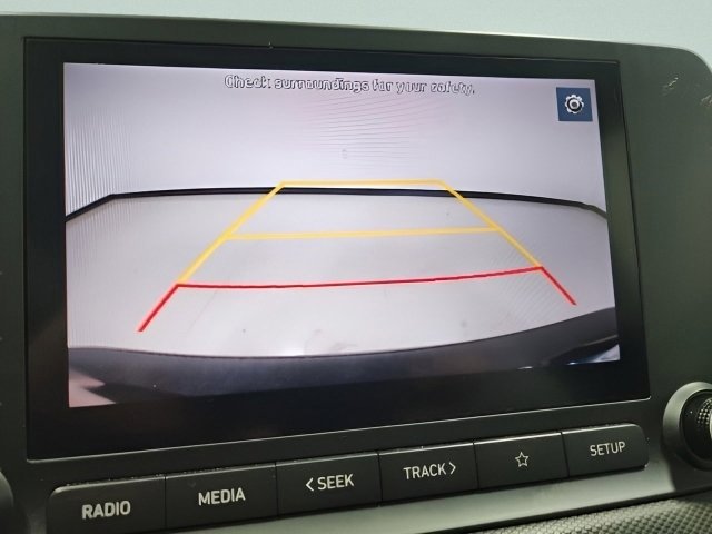 Used 2023 Hyundai Kona SEL image 3