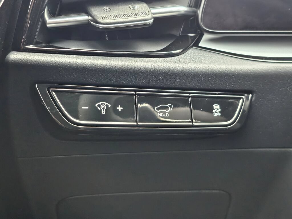 Certified 2023 Kia Niro Wind w/ Wind Preserve Package FWD image 19