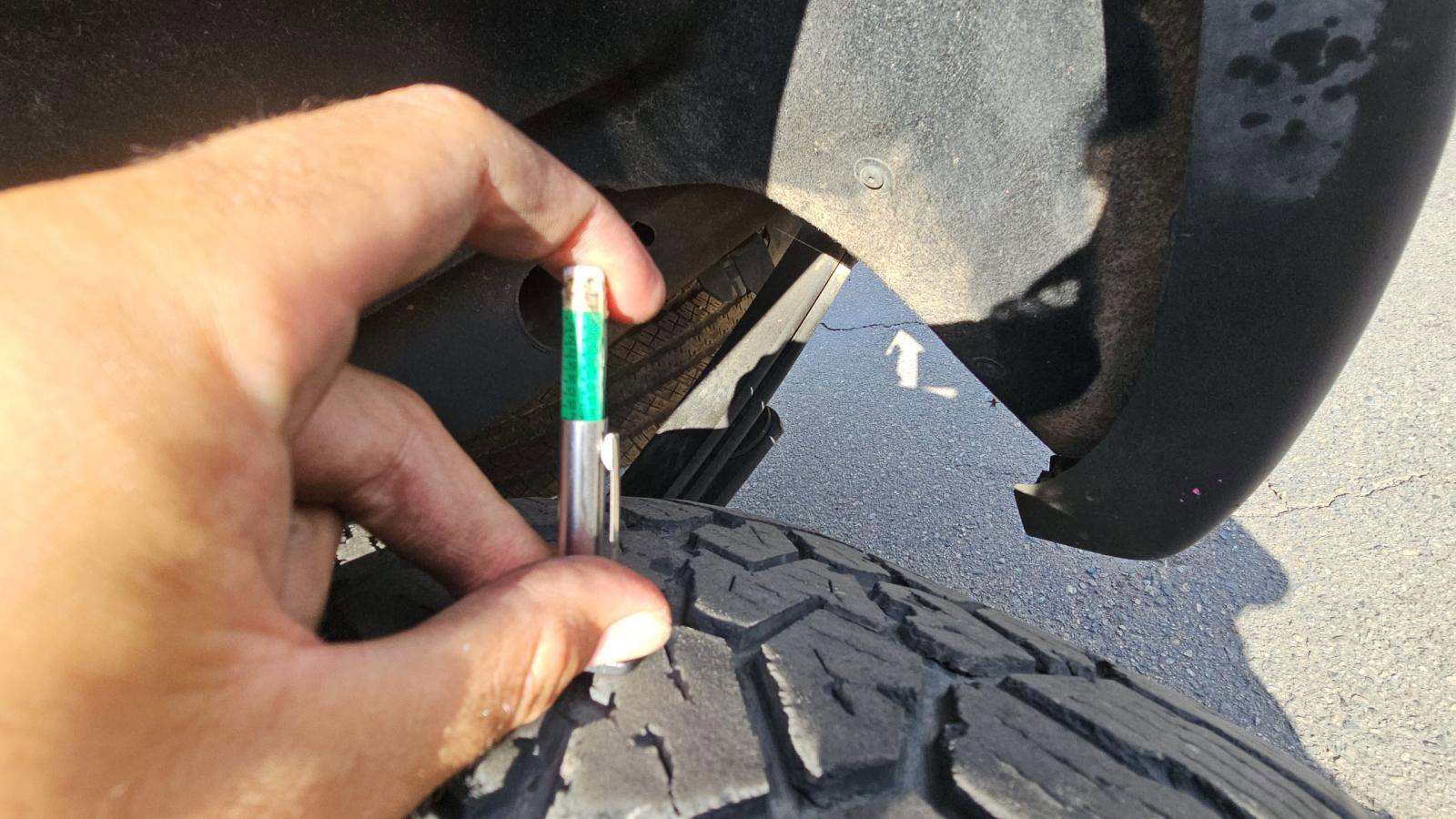 Used 2017 GMC Sierra 1500 SLT w/ SLT Premium Package image 18