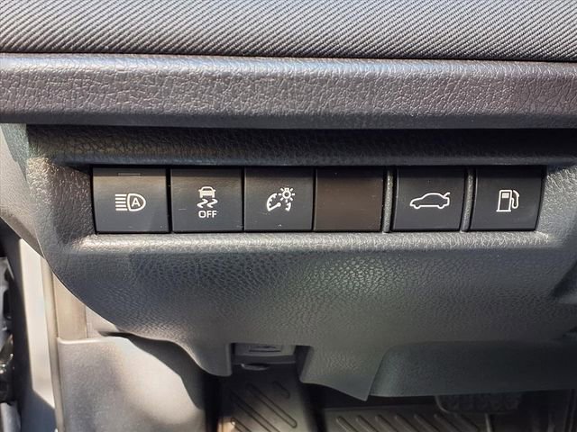 Used 2025 Toyota Camry LE FWD image 14