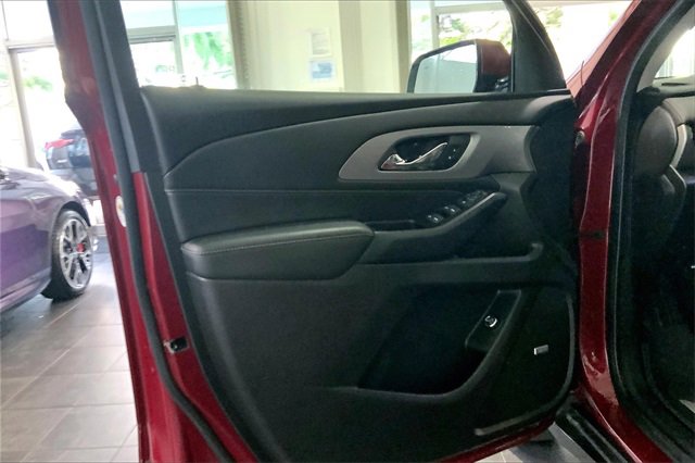 Used 2020 Chevrolet Traverse RS image 21
