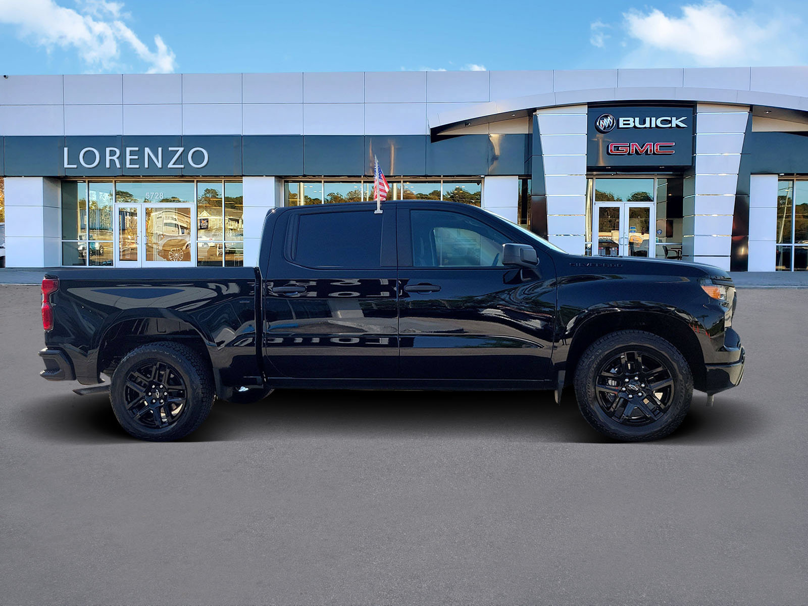 Used 2026 Chevrolet Silverado 1500 Custom w/ Turbomax Blackout Package RWD image 4