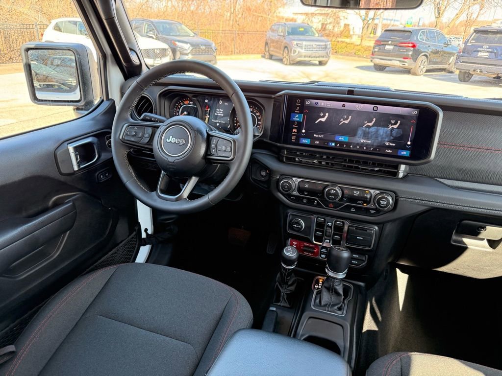Used 2025 Jeep Wrangler Unlimited Rubicon image 33