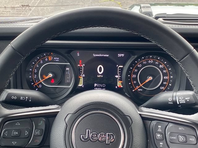 Used 2026 Jeep Gladiator Rubicon AWD/4WD image 9