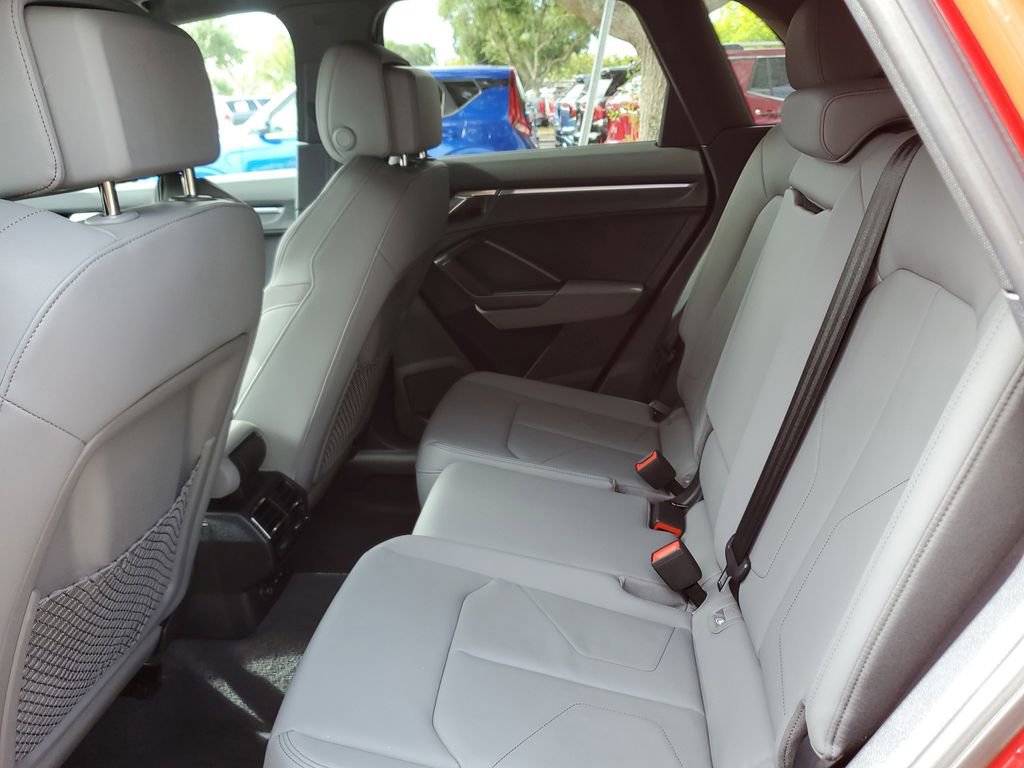 Used 2023 Audi Q3 2.0T Premium Plus image 14