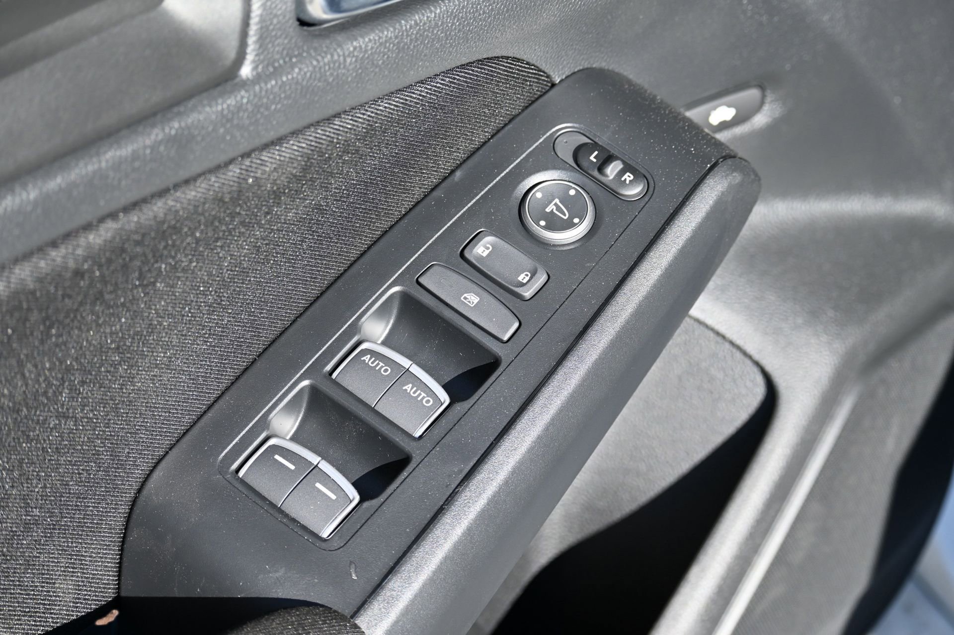 New 2025 Honda Civic Sport image 18