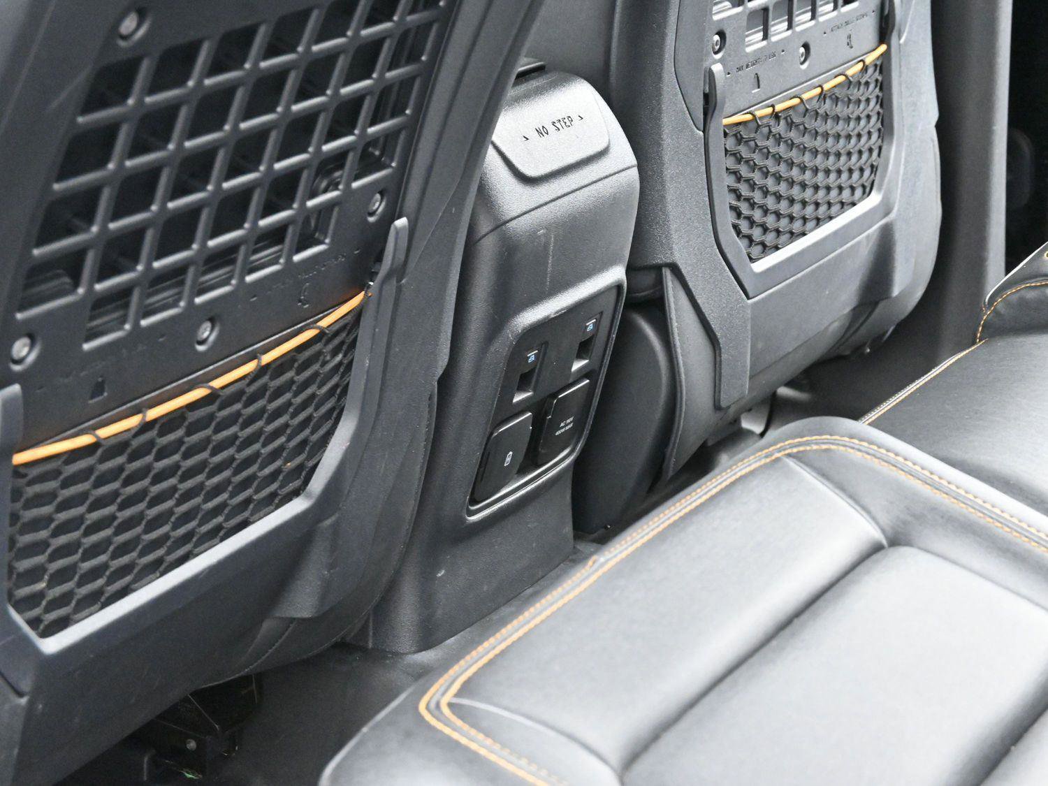 Used 2023 Ford Bronco Badlands image 31