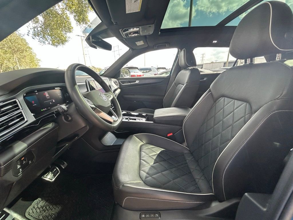 Used 2025 Volkswagen Atlas Cross Sport SEL Premium R-Line image 10