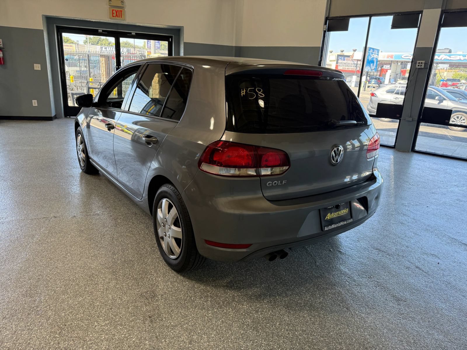 Used 2012 Volkswagen Golf 4-Door FWD image 5