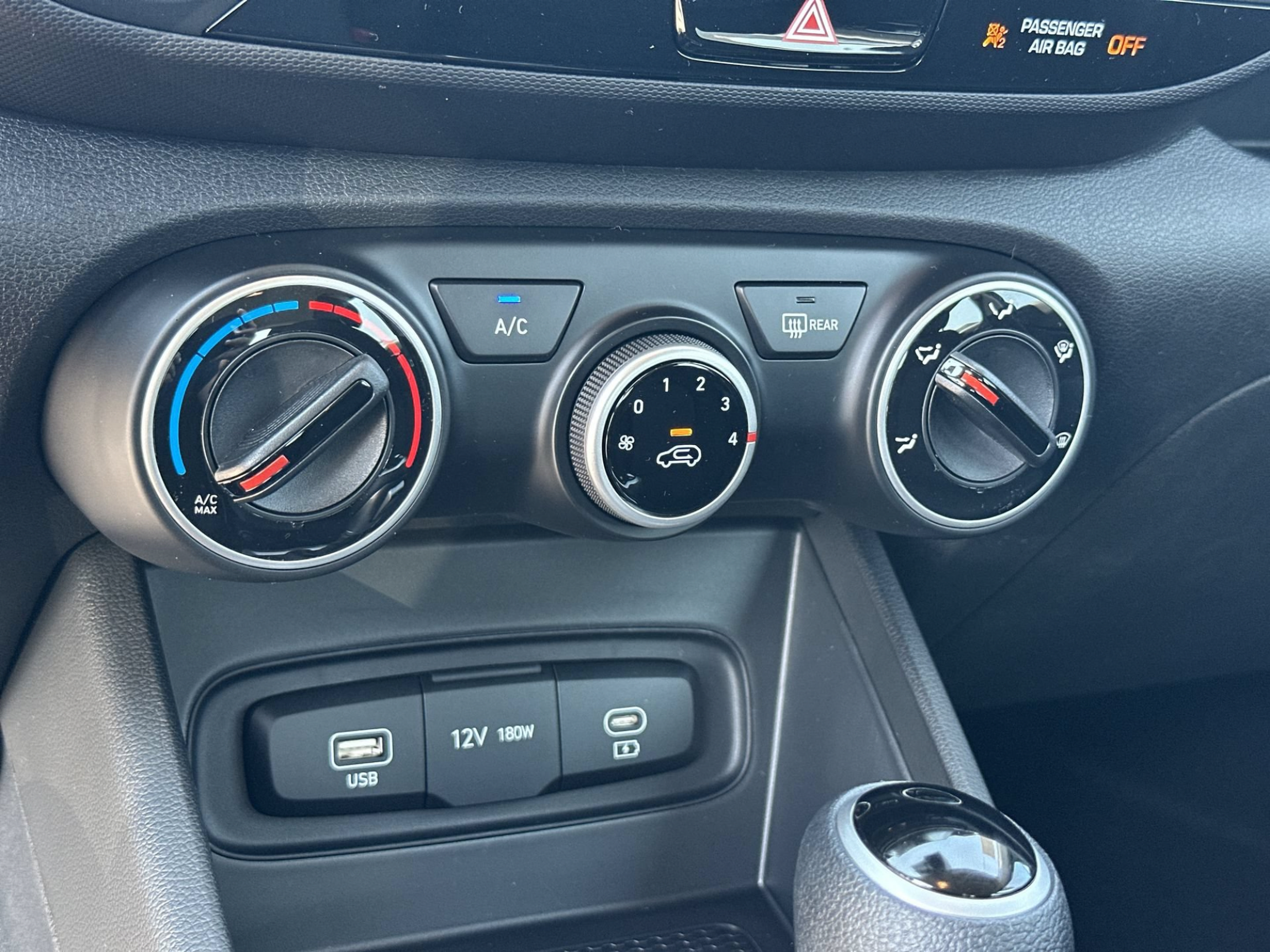 New 2026 Hyundai Venue SE FWD image 17