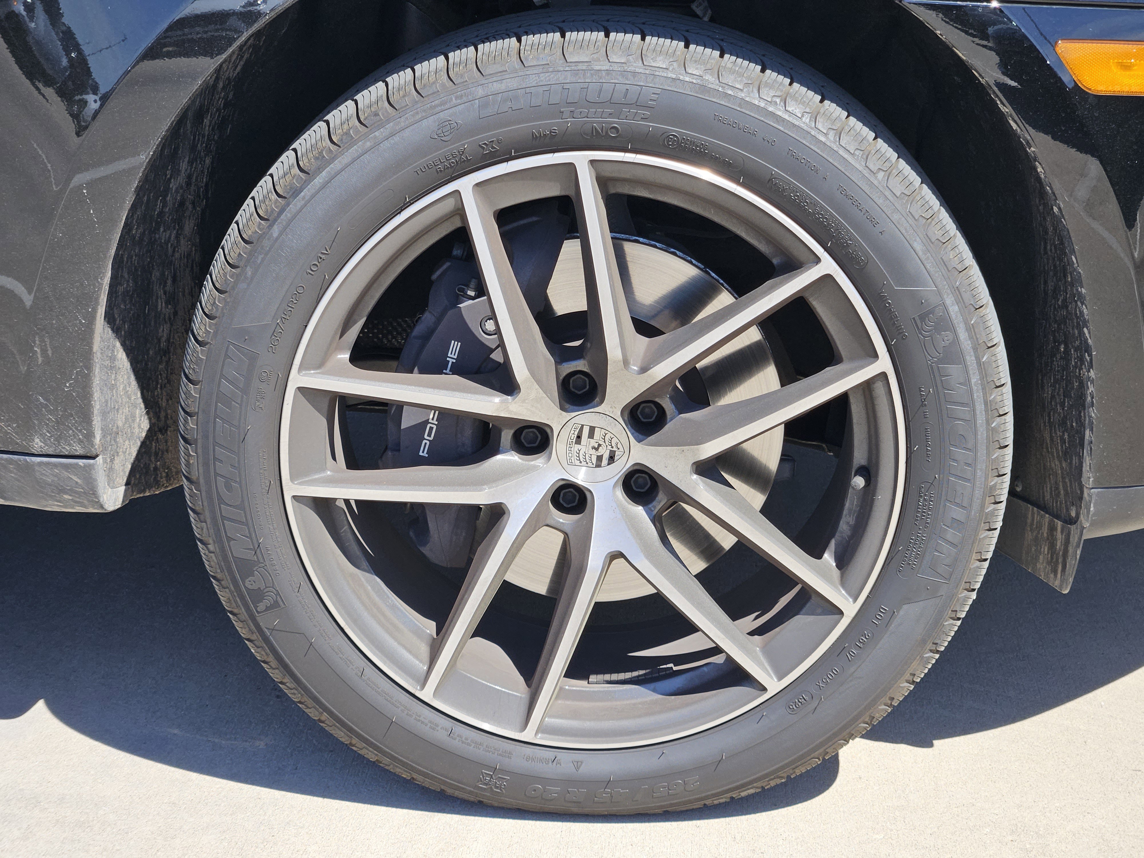 Used 2026 Porsche Macan image 14