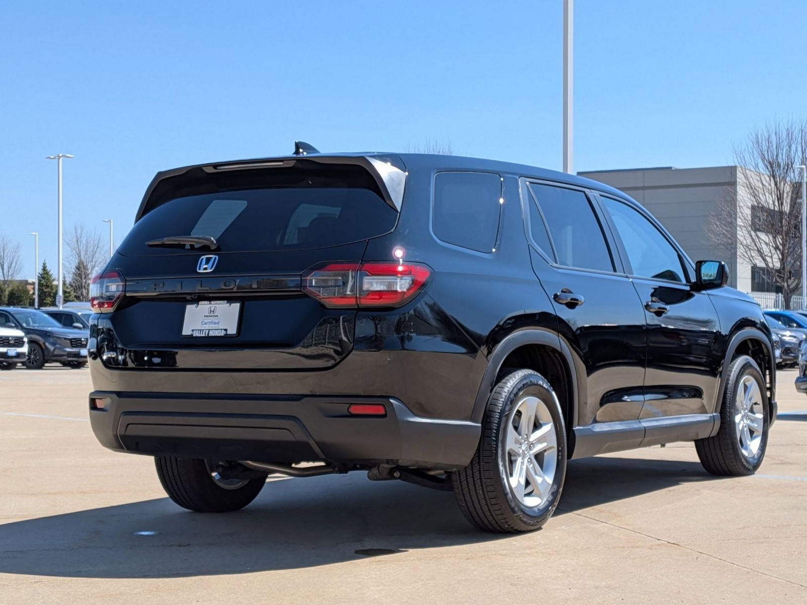 Certified 2023 Honda Pilot LX image 6