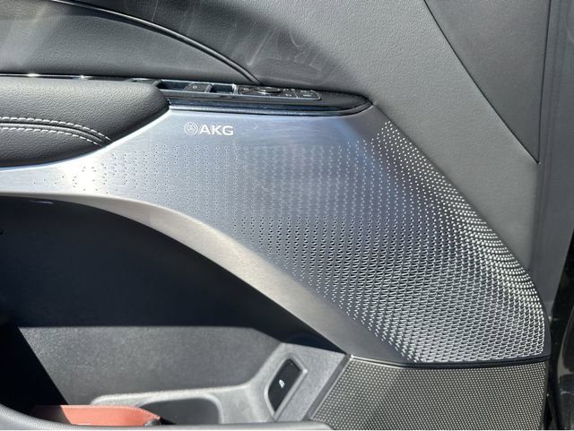 New 2026 Cadillac Lyriq V image 34