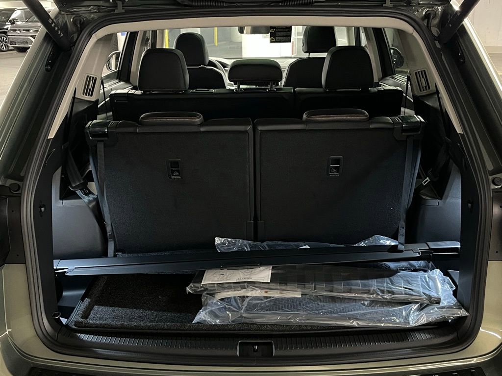New 2026 Volkswagen Atlas Peak Edition image 39