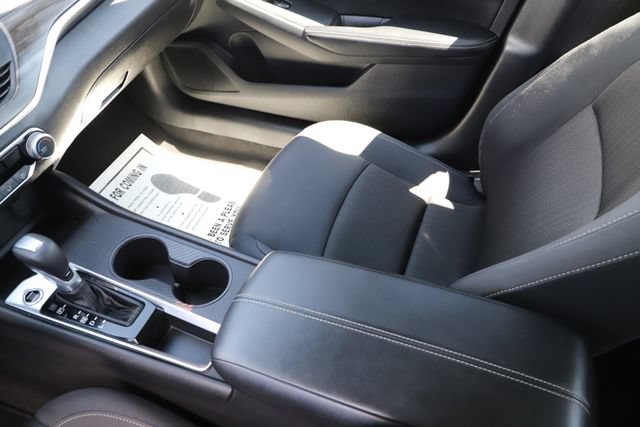 Used 2025 Nissan Altima 2.5 SV FWD image 26