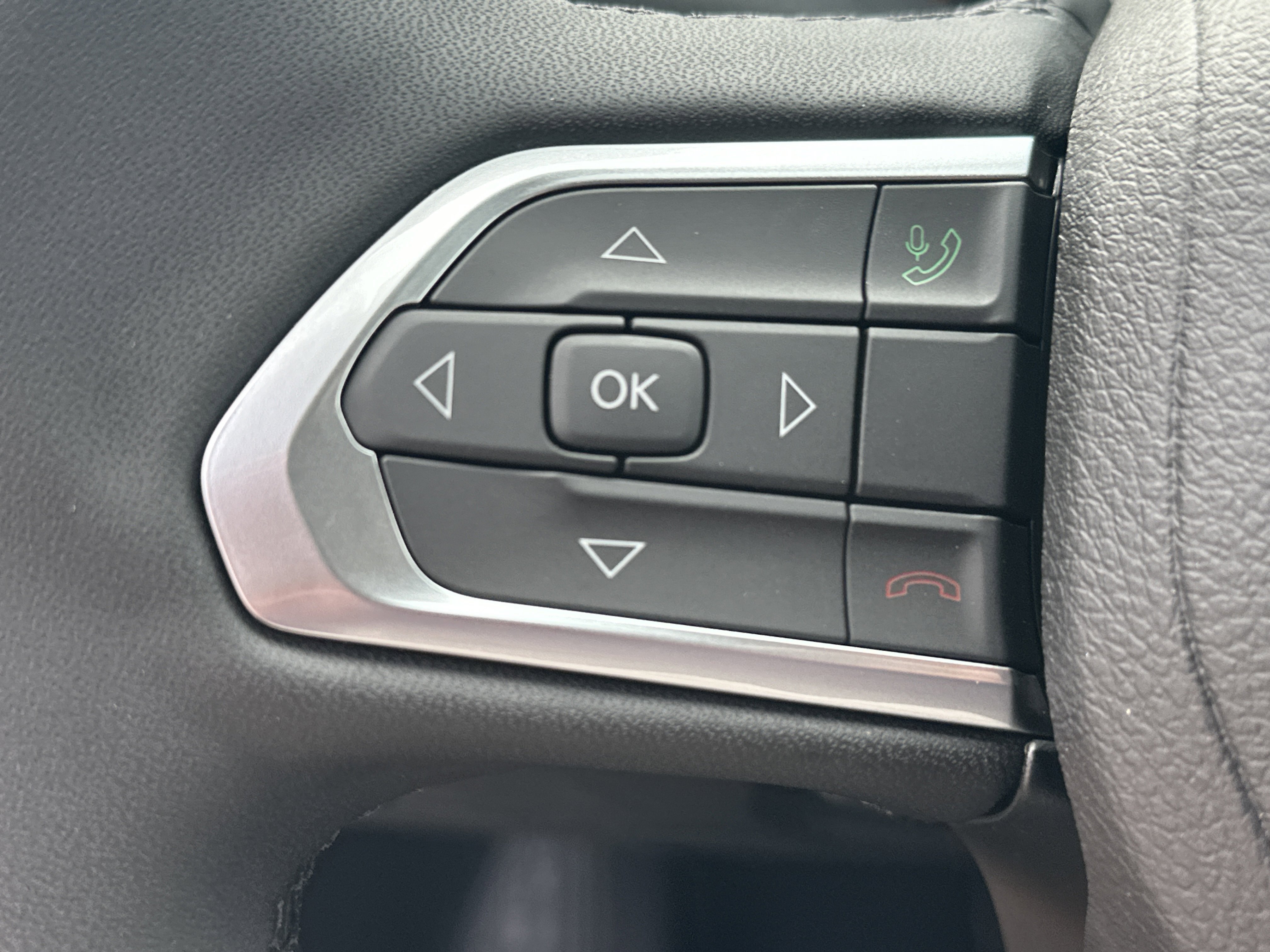 New 2026 Jeep Compass Latitude image 45