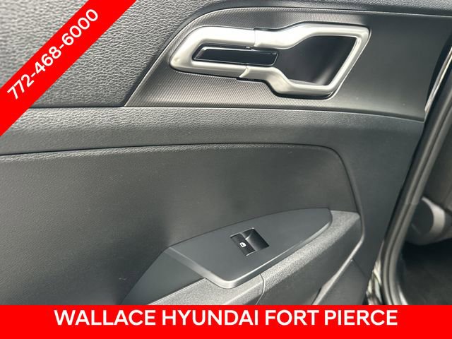 Used 2026 Kia Sportage LX w/ LX Convenience Package image 14