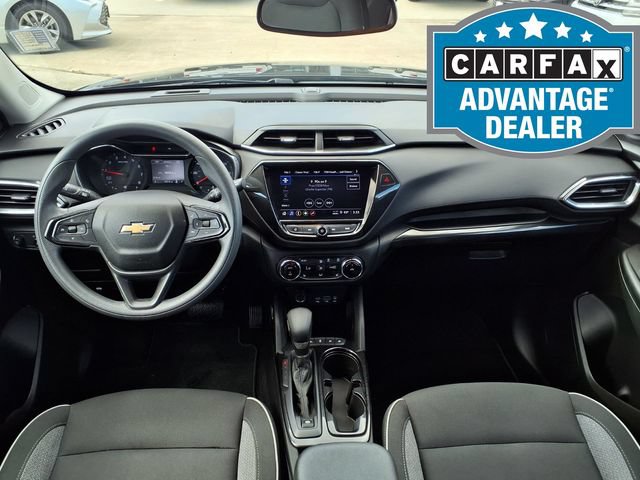 Used 2023 Chevrolet TrailBlazer LT w/ Convenience Package FWD image 11
