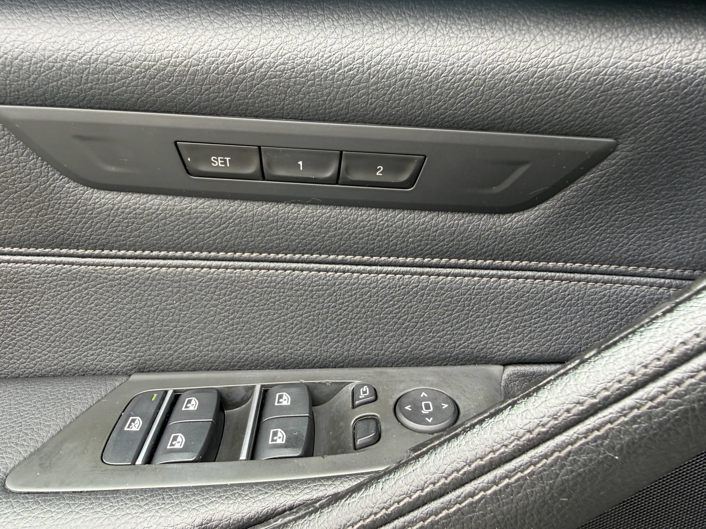 Used 2019 BMW 530i w/ Convenience Package RWD image 42