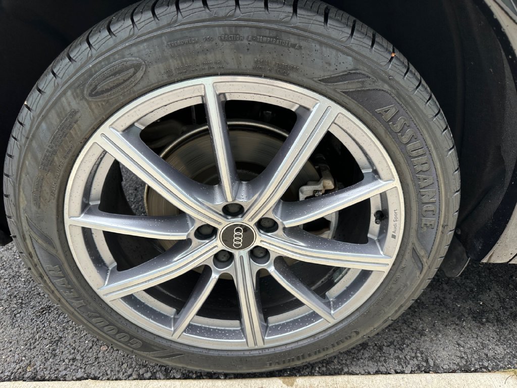 Certified 2023 Audi Q5 e Premium Plus AWD/4WD image 18
