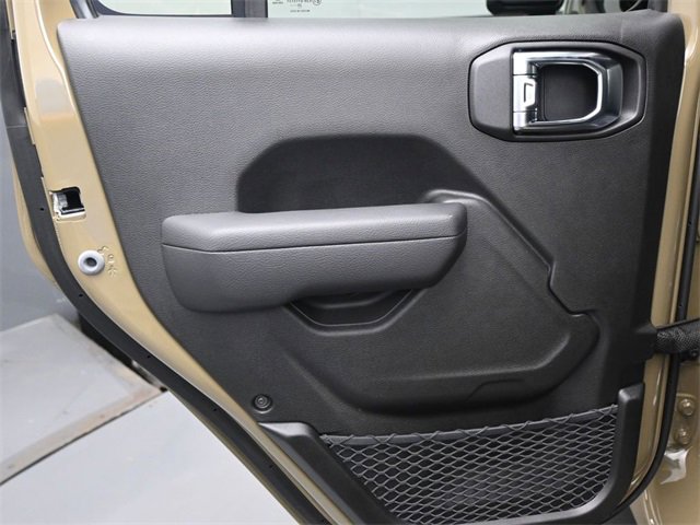 New 2025 Jeep Gladiator Sport image 13