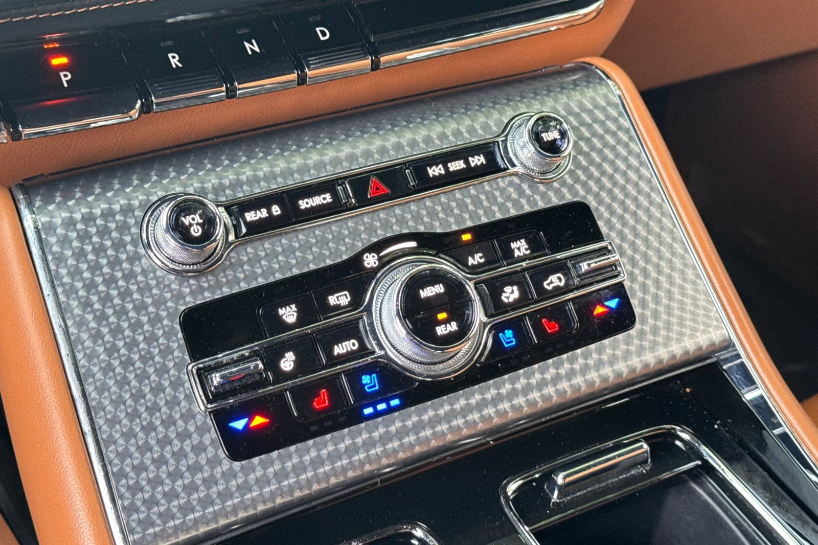 Certified 2022 Lincoln Aviator Black Label Grand Touring w/ Class IV Trailer Tow Package image 20