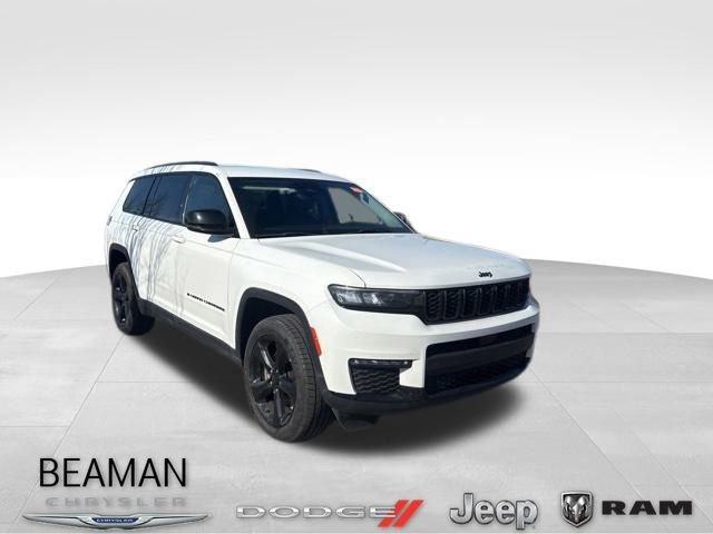 Used 2023 Jeep Grand Cherokee L Limited w/ Black Appearance Package image 1