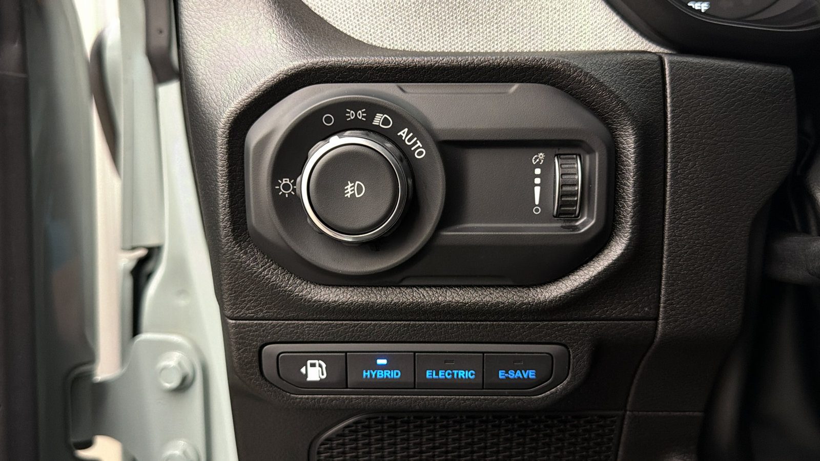 Used 2024 Jeep Wrangler Unlimited AWD/4WD image 30