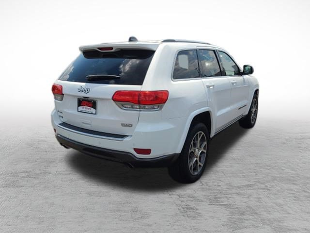 Used 2018 Jeep Grand Cherokee Limited AWD/4WD image 7
