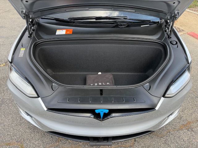 Used 2017 Tesla Model X 75D image 10