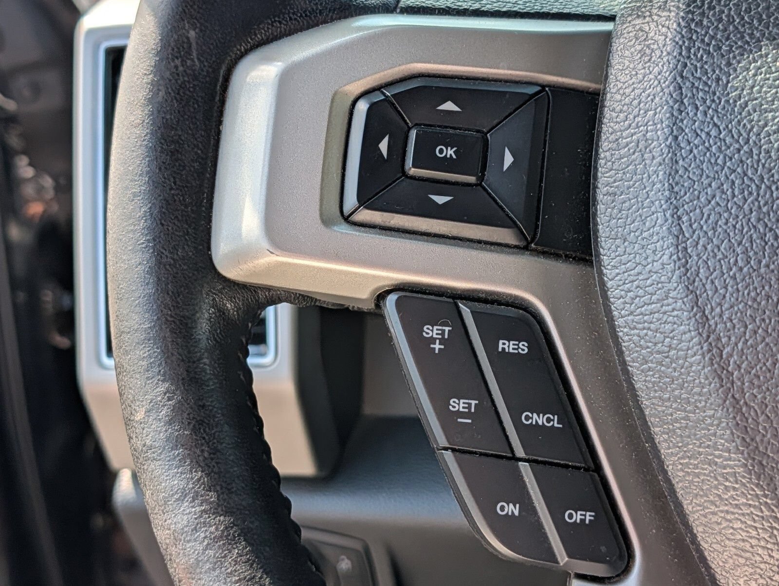 Used 2019 Ford F350 Lariat AWD/4WD image 29
