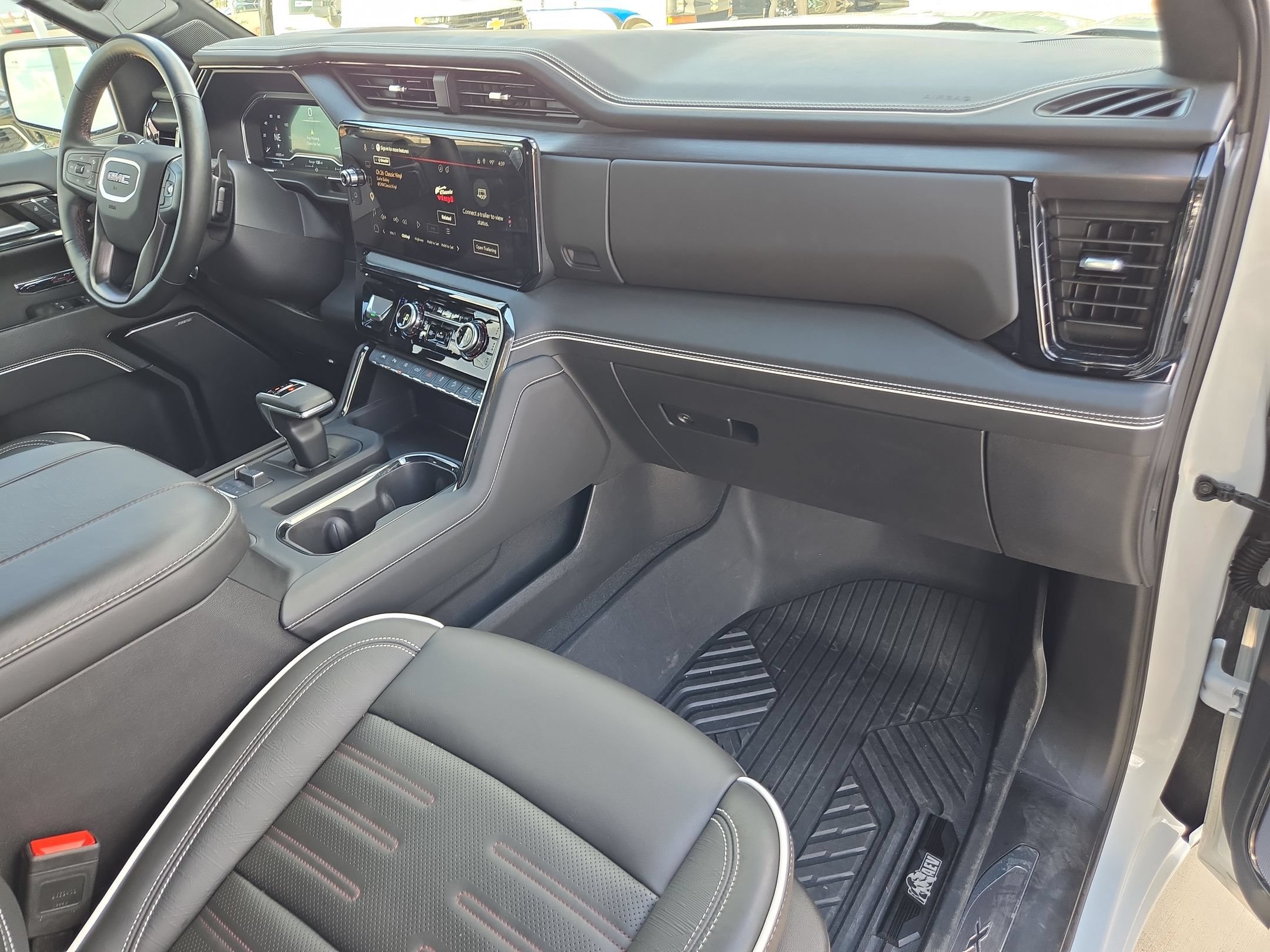 Certified 2025 GMC Sierra 1500 AT4X w/ AT4X AEV Edition AWD/4WD image 26