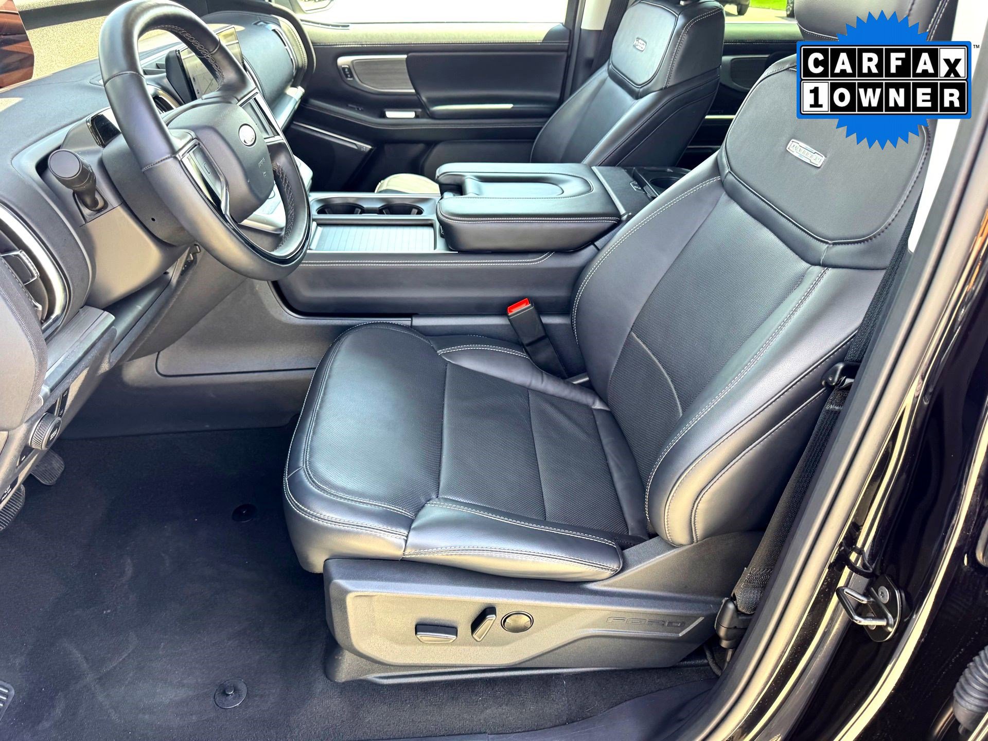 Used 2025 Ford Expedition Platinum AWD/4WD image 12