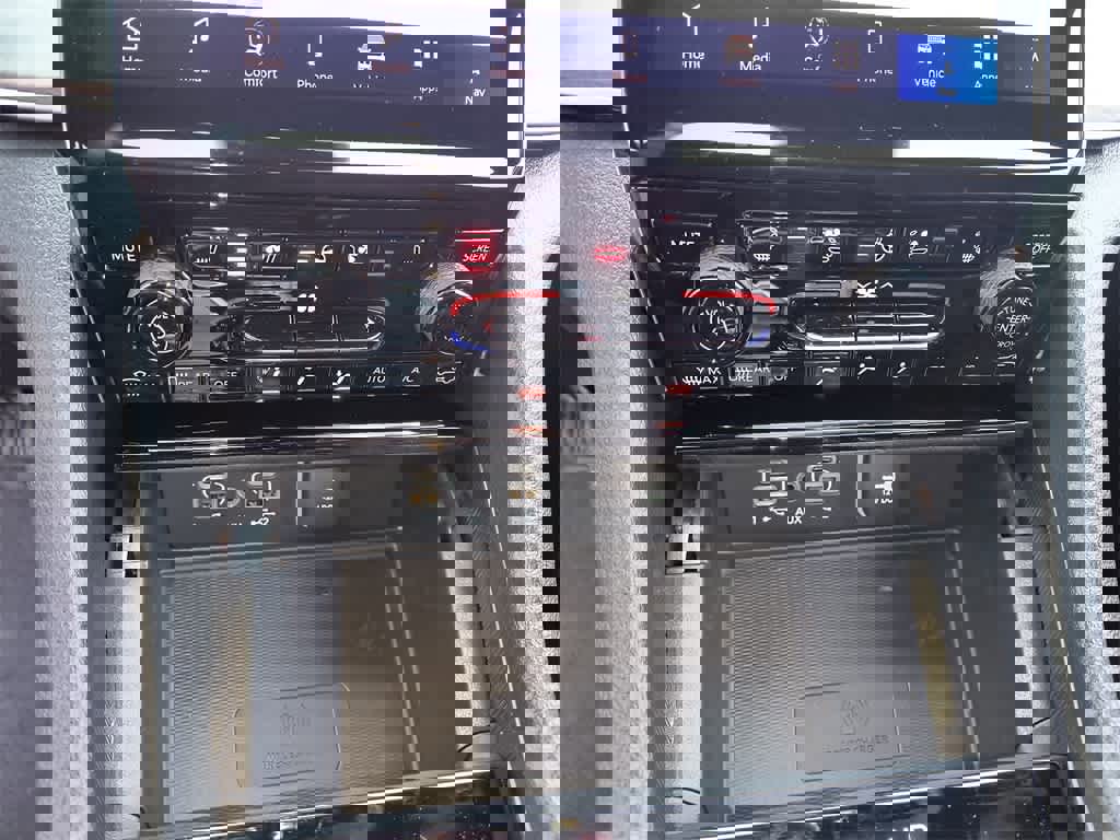 New 2025 Jeep Grand Cherokee L Limited w/ Luxury Tech Group II image 19