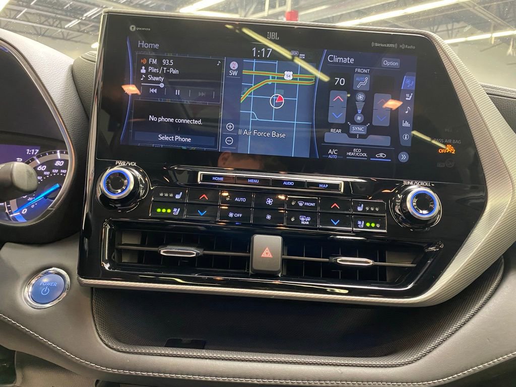 Used 2022 Toyota Highlander Platinum image 23