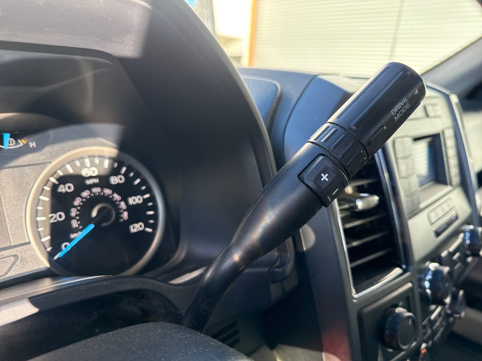 Used 2018 Ford F150 XLT image 24