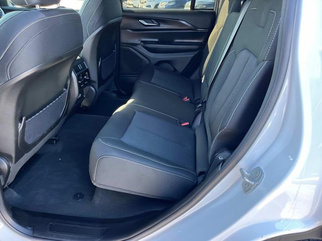 Used 2024 Jeep Grand Cherokee Laredo w/ MOPAR Finishing Package image 7