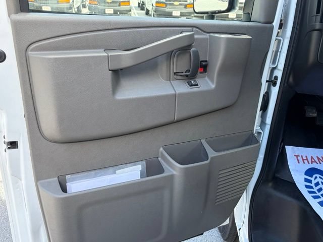 New 2026 Chevrolet Express 3500 w/ Power Convenience Package RWD image 12