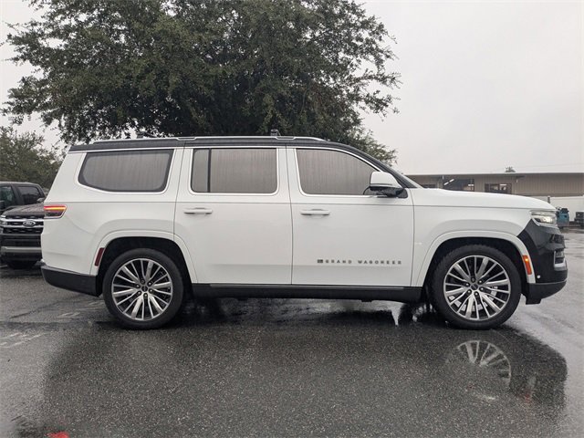 Used 2022 Jeep Grand Wagoneer Series III w/ Rear Seat Video Group 1 image 2