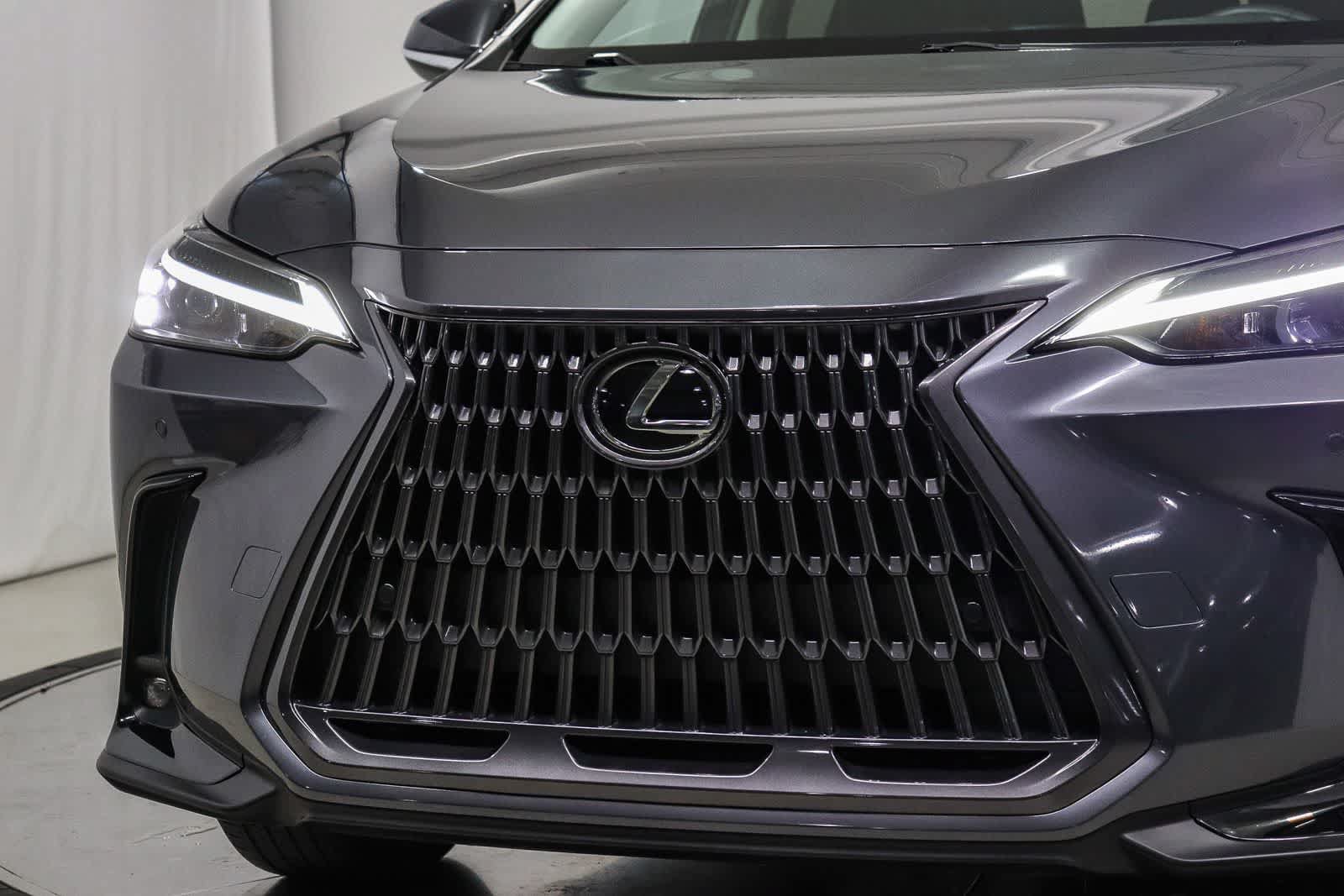 Used 2024 Lexus NX 250 FWD w/ Premium Package image 8