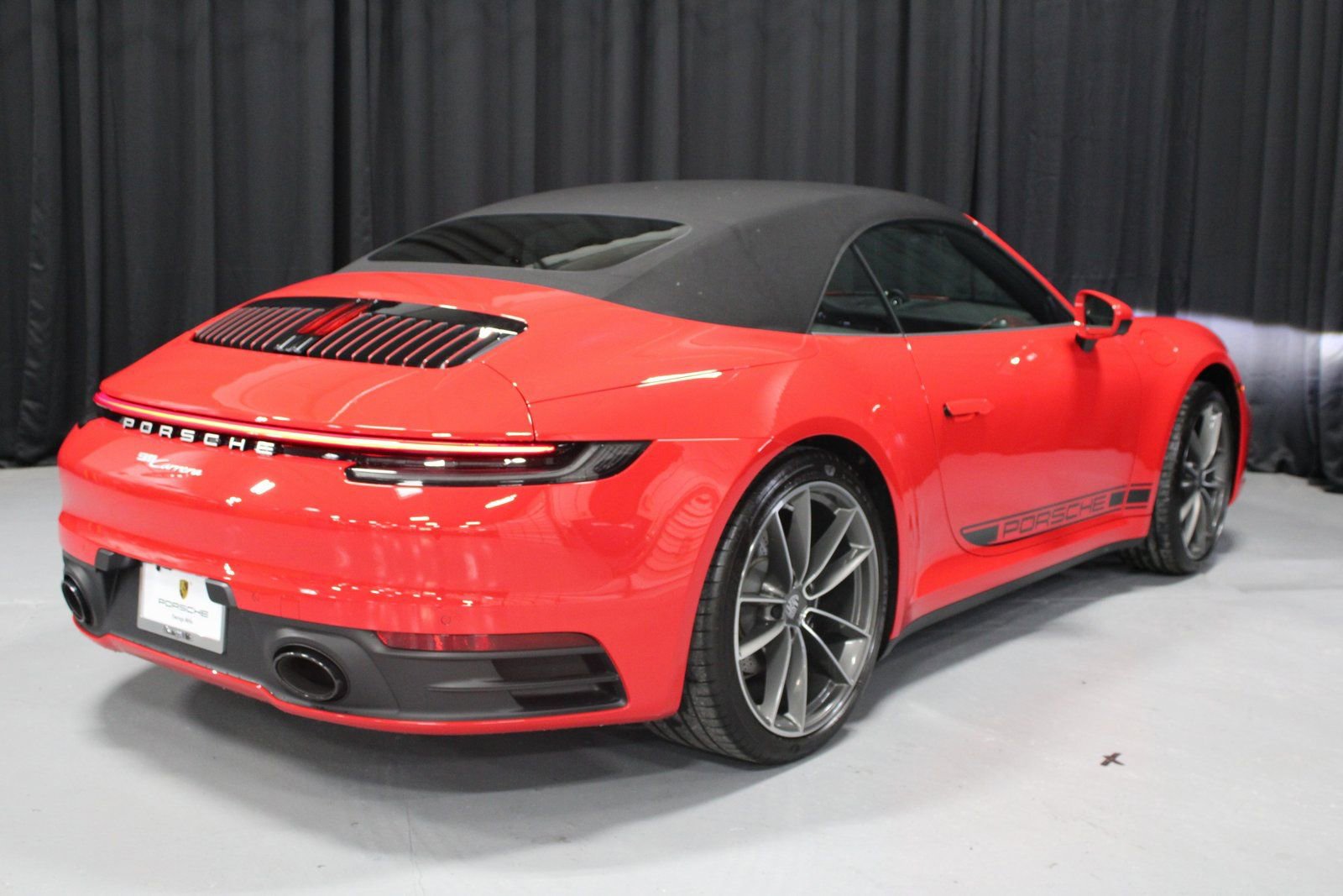 Certified 2024 Porsche 911 Carrera image 8