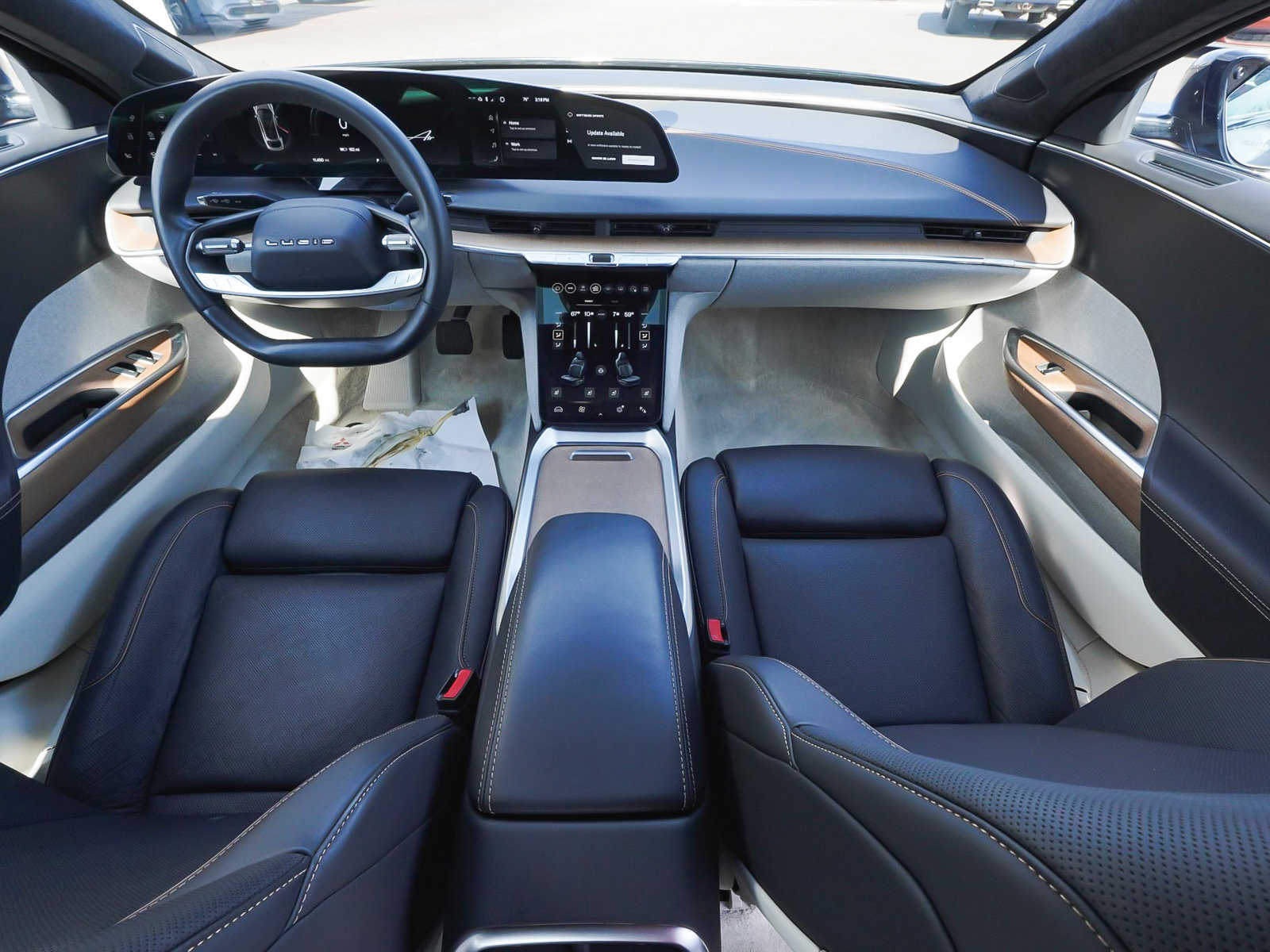 Used 2024 Lucid Air Touring image 43